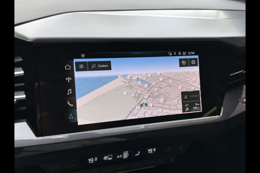 Audi Q4 e-tron 50 quattro Launch edition S Competition 77 kWh | Pano | 2x S-line | Warmtepomp