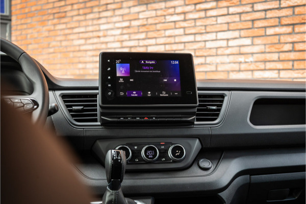 Renault Trafic 2.0 170 PK L2H1 DC | Dubbel Cabine | L+R Schuifdeur | Navigatie | CarPlay | 5-Zitter  | Spoilerkit | BPM Vrij | Fabrieksgarantie