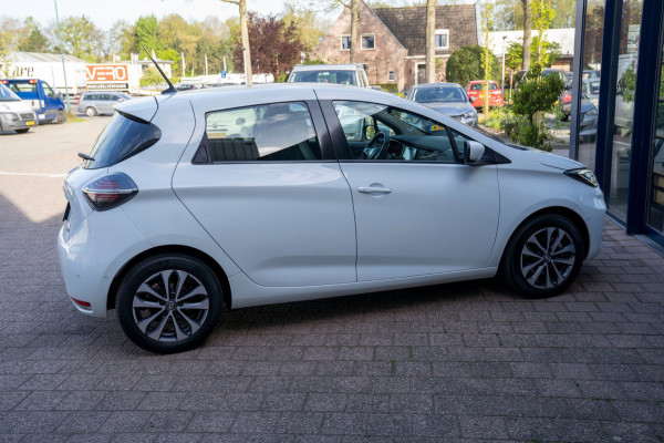 Renault ZOE R135 Evolution 52 kWh|Prijs rijklaar incl 12 mnd garantie| Camera Stuur/Stoelverwarming Blindspot Navi