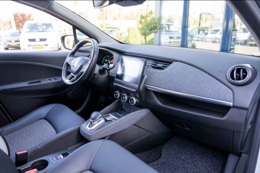 Renault ZOE R135 Evolution 52 kWh|Prijs rijklaar incl 12 mnd garantie| Camera Stuur/Stoelverwarming Blindspot Navi