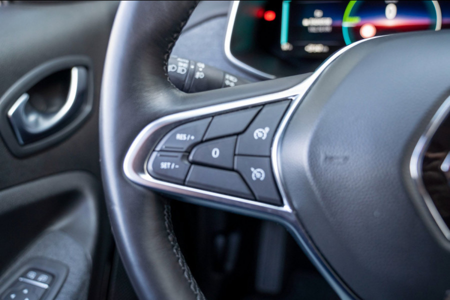 Renault ZOE R135 Evolution 52 kWh|Prijs rijklaar incl 12 mnd garantie| Camera Stuur/Stoelverwarming Blindspot Navi