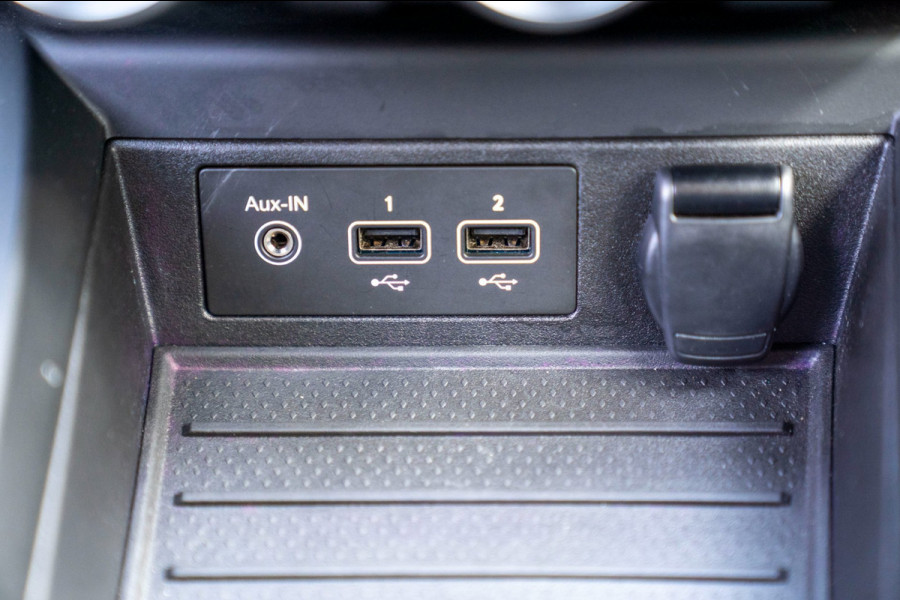 Renault ZOE R135 Evolution 52 kWh|Prijs rijklaar incl 12 mnd garantie| Camera Stuur/Stoelverwarming Blindspot Navi