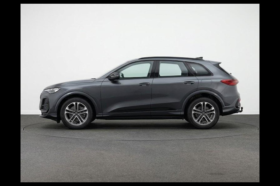 Audi Q5 S edition e-hybrid 299 pk | Panorama-glasdak | Techniekpakket plus | Trekhaak, elektr. wegklapbaar | Geheugen bestuurdersstoel |