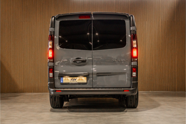 Renault Trafic 2.0 170 PK L2H1 DC | Dubbel Cabine | L+R Schuifdeur | Navigatie | CarPlay | 5-Zitter  | Spoilerkit | BPM Vrij | Fabrieksgarantie