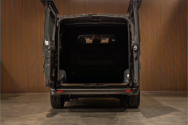 Renault Trafic 2.0 170 PK L2H1 DC | Dubbel Cabine | L+R Schuifdeur | Navigatie | CarPlay | 5-Zitter  | Spoilerkit | BPM Vrij | Fabrieksgarantie