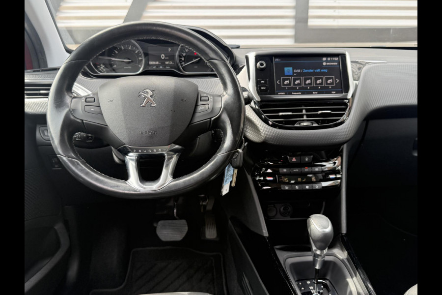 Peugeot 2008 1.2 PureTech Allure 1e Eigenaar|Navi|Camera|Clima|Cruise|Trekhaak|D-riem v.v. in 2024|Carplay|N.A.P|APK tot 03-2027
