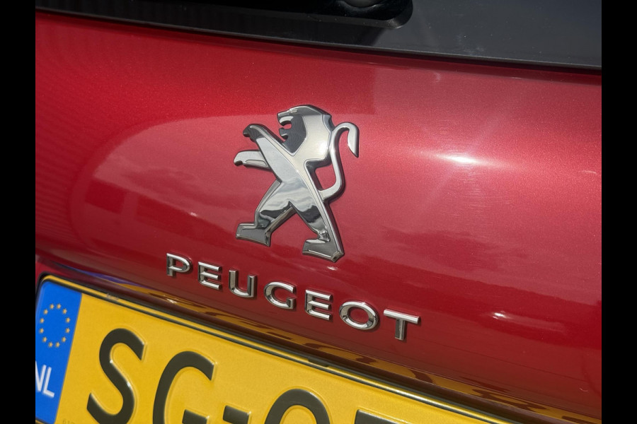 Peugeot 2008 1.2 PureTech Allure 1e Eigenaar|Navi|Camera|Clima|Cruise|Trekhaak|D-riem v.v. in 2024|Carplay|N.A.P|APK tot 03-2027