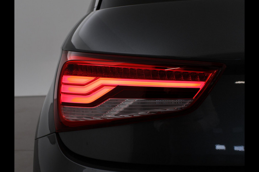 Audi A1 Sportback 1.8 TFSI 192 PK S-TRONIC AUT. S-LINE + SCHUIFDAK | LEDER SPORTINTERIEUR | BOSE | STOELVERWARMING