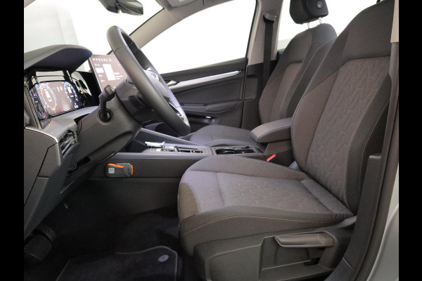 Volkswagen Golf variant Life Edition 1.5 eTSI 85 kW 116PK DSG | Verlengde garantie | 18"LM velgen | Navigatie |