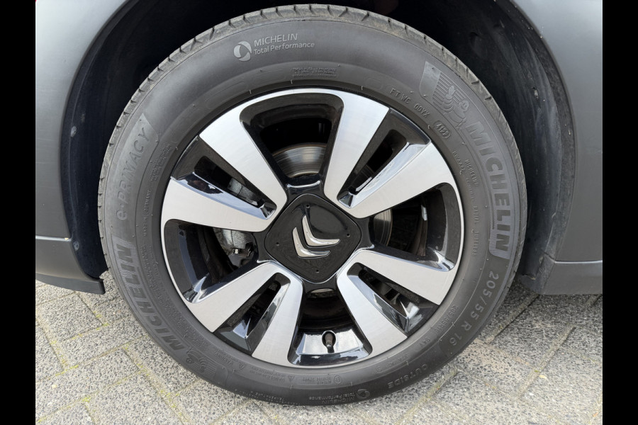 Citroën C3 82pk Feel Edition (Camera - LED - Navigatie via APP - Automatische Airco - Lichtmetalen velgen - Apple Carplay)