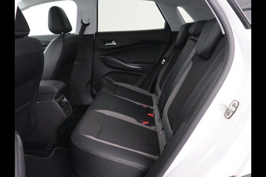 Opel Grandland X 1.6 Turbo Hybrid Elegance | SOH 90,2% | Carplay | Camera | Full LED | Half leder | Navigatie | Parkeerhulp | Climate control | Bluetooth | Cruise control | 56.000km NAP | PHEV | Plug In