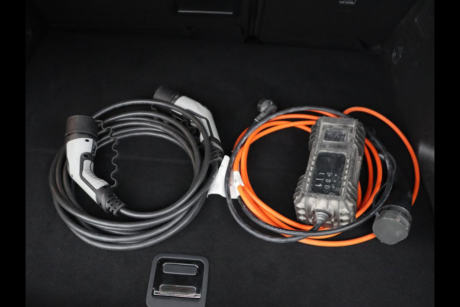 Opel Grandland X 1.6 Turbo Hybrid Elegance | SOH 90,2% | Carplay | Camera | Full LED | Half leder | Navigatie | Parkeerhulp | Climate control | Bluetooth | Cruise control | 56.000km NAP | PHEV | Plug In