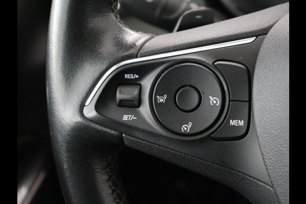 Opel Grandland X 1.6 Turbo Hybrid Elegance | SOH 90,2% | Carplay | Camera | Full LED | Half leder | Navigatie | Parkeerhulp | Climate control | Bluetooth | Cruise control | 56.000km NAP | PHEV | Plug In