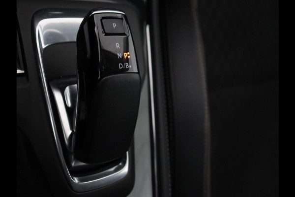 Opel Grandland X 1.6 Turbo Hybrid Elegance | SOH 90,2% | Carplay | Camera | Full LED | Half leder | Navigatie | Parkeerhulp | Climate control | Bluetooth | Cruise control | 56.000km NAP | PHEV | Plug In