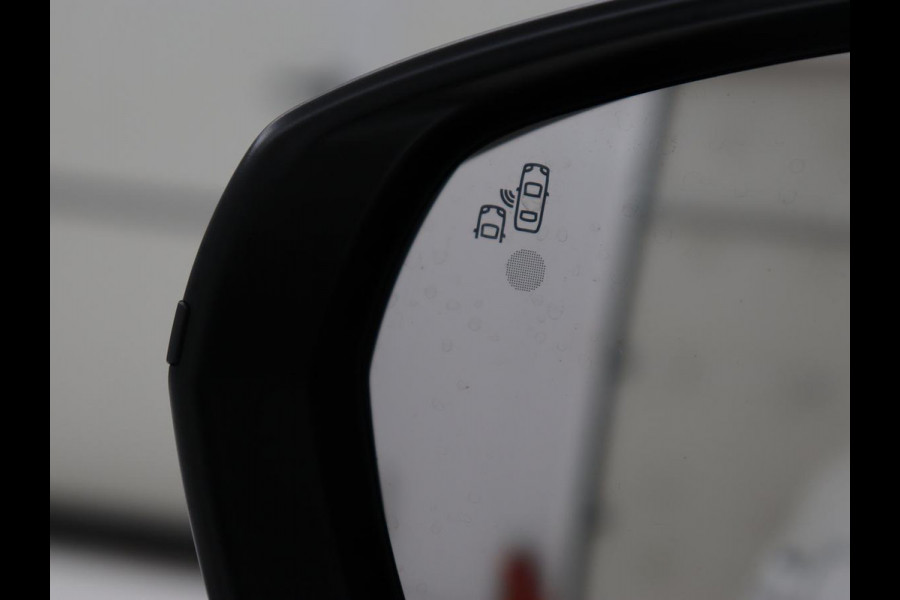 Opel Grandland X 1.6 Turbo Hybrid Elegance | SOH 90,2% | Carplay | Camera | Full LED | Half leder | Navigatie | Parkeerhulp | Climate control | Bluetooth | Cruise control | 56.000km NAP | PHEV | Plug In