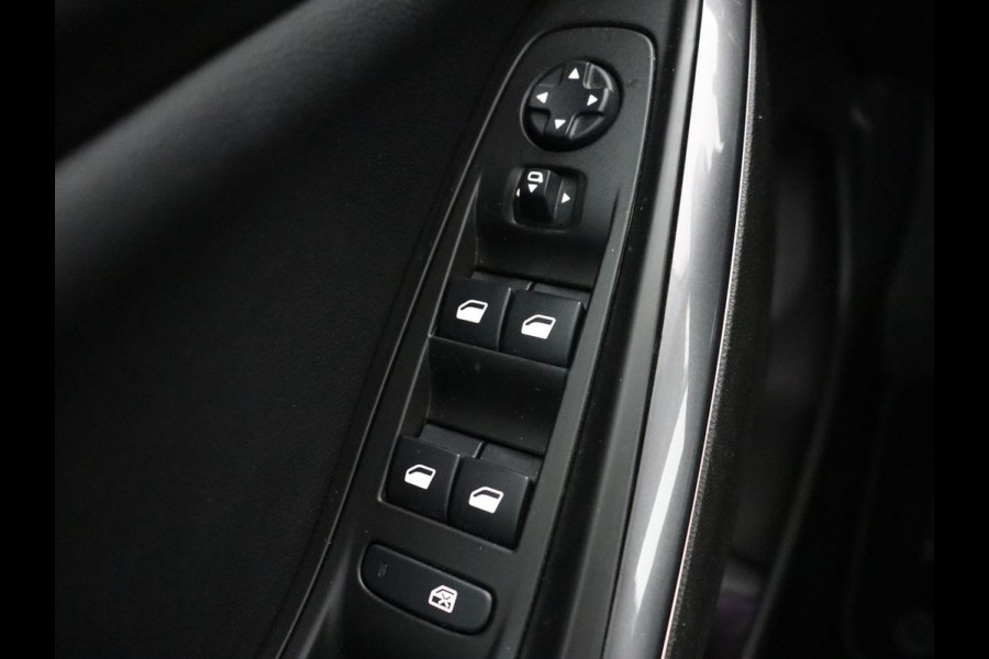 Opel Grandland X 1.6 Turbo Hybrid Elegance | SOH 90,2% | Carplay | Camera | Full LED | Half leder | Navigatie | Parkeerhulp | Climate control | Bluetooth | Cruise control | 56.000km NAP | PHEV | Plug In