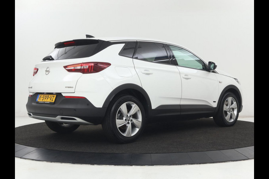 Opel Grandland X 1.6 Turbo Hybrid Elegance | SOH 90,2% | Carplay | Camera | Full LED | Half leder | Navigatie | Parkeerhulp | Climate control | Bluetooth | Cruise control | 56.000km NAP | PHEV | Plug In