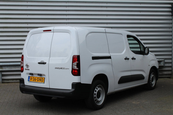 Toyota PROACE CITY 1.5 D-4D 102pk Live Long