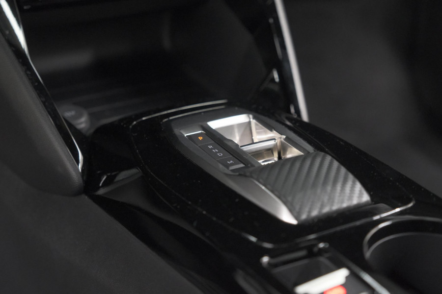 Peugeot 2008 Hybrid 145 e-DCS6 Allure | 360 Camera | Adaptieve Cruise Control | Navigatie | Dodehoekdetectie