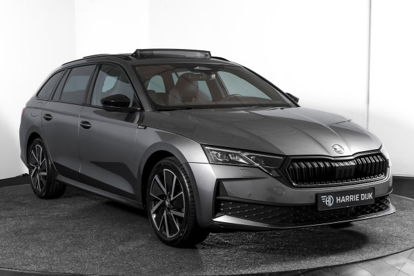 Škoda Octavia Combi 1.5 TSI MHEV 150 PK Sportline Tour | S/K-Panodak | Elek. Trekhaak | Matrix Led | Adapt. Cruise | Winterpakket | 13 inch Navi | Camera | NAV + App. Connect | ECC | Elek. Klep | LM 18" | 3196