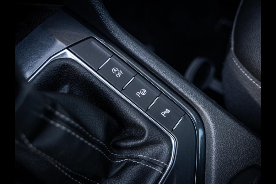 Volkswagen Tiguan 1.5 TSI R-Line Business+ - Pano l Full Led l Camera l ACC l Auto carplay
