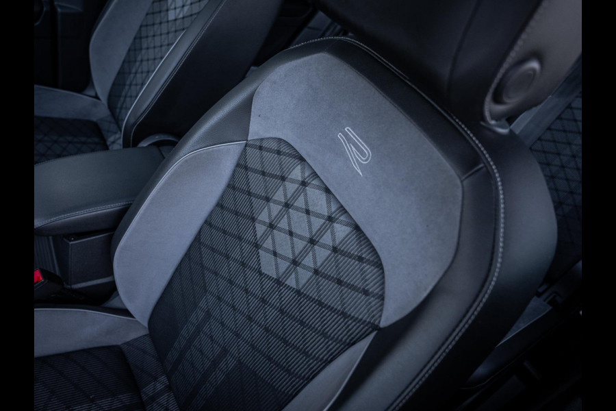 Volkswagen Tiguan 1.5 TSI R-Line Business+ - Pano l Full Led l Camera l ACC l Auto carplay