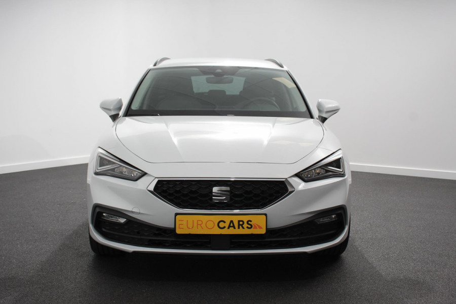 Seat Leon Sportstourer 1.0 TSI Style Nieuw Type ! Navigatie Climate control Cruise adaptive Led Virtual Cockpit Lichtmetalen Velgen Parkeer sensoren Getinte ruiten
