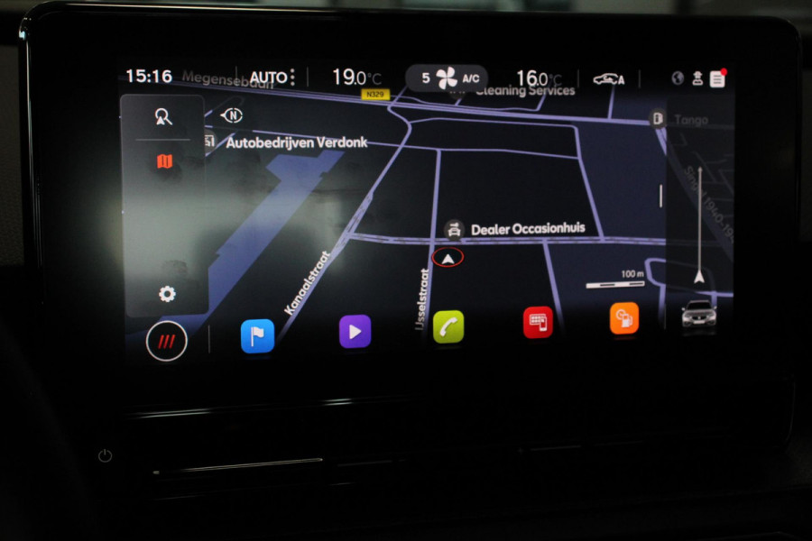 Seat Leon Sportstourer 1.0 TSI Style Nieuw Type ! Navigatie Climate control Cruise adaptive Led Virtual Cockpit Lichtmetalen Velgen Parkeer sensoren Getinte ruiten