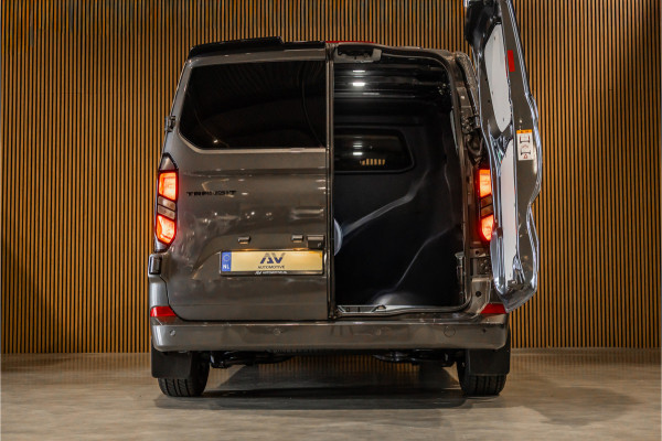 Ford Transit Custom 320 2.0 TDCI 170 PK L2H1 DC | Dubbel Cabine | ACC | Blind Spot | Navigatie | Camera | CarPlay | Lane Assist | Trekhaak | BPM VRIJ | Verlengde fabrieksgarantie tot 12-2029