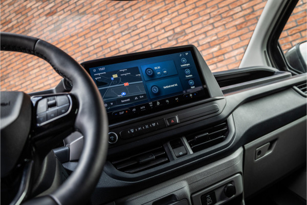 Ford Transit Custom 320 2.0 TDCI 170 PK L2H1 DC | Dubbel Cabine | ACC | Blind Spot | Navigatie | Camera | CarPlay | Lane Assist | Trekhaak | BPM VRIJ | Verlengde fabrieksgarantie tot 12-2029
