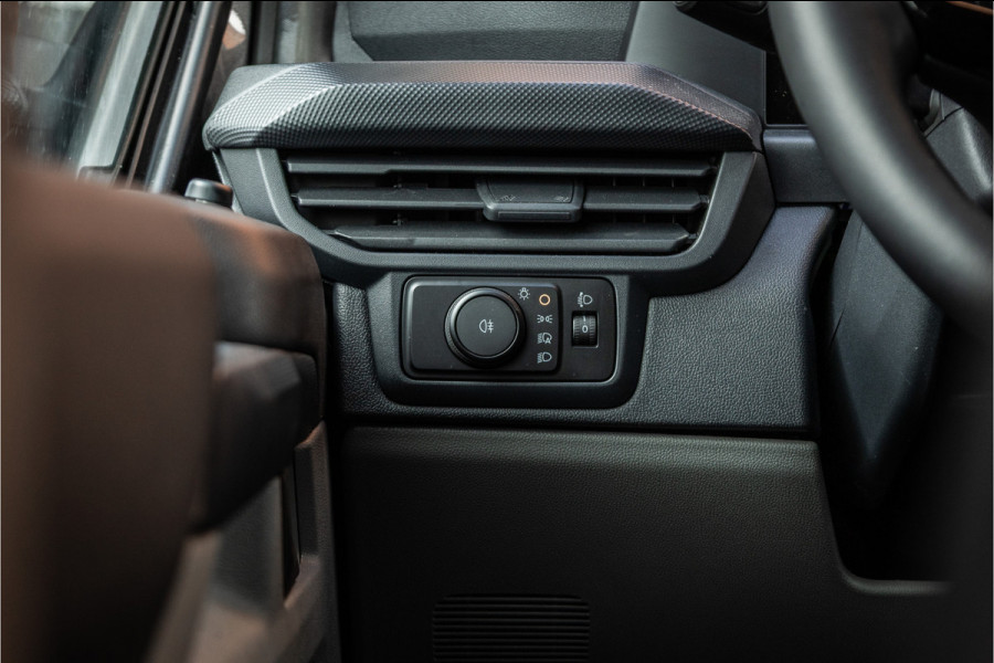 Ford Transit Custom 320 2.0 TDCI 170 PK L2H1 DC | Dubbel Cabine | ACC | Blind Spot | Navigatie | Camera | CarPlay | Lane Assist | Trekhaak | BPM VRIJ | Verlengde fabrieksgarantie tot 12-2029