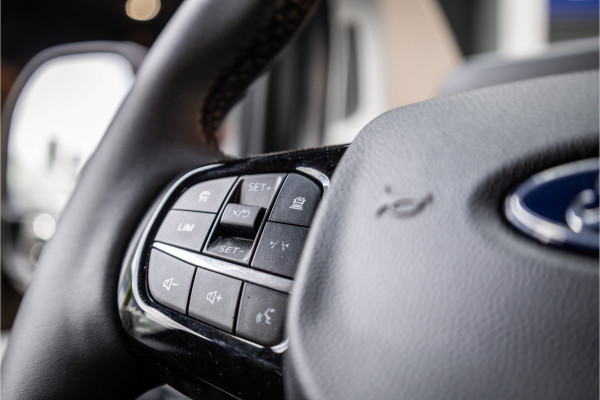Ford Transit Custom 320 2.0 TDCI 170 PK L2H1 DC | Dubbel Cabine | ACC | Blind Spot | Navigatie | Camera | CarPlay | Lane Assist | Trekhaak | BPM VRIJ | Verlengde fabrieksgarantie tot 12-2029