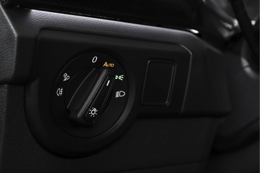 Volkswagen T-Cross 1.0 TSI 115 PK R-Line - Automaat | Dig. Cockpit | Adapt. Cruise | Camera | PDC | App. Connect | ECC | DAB | LM 18" | 3952