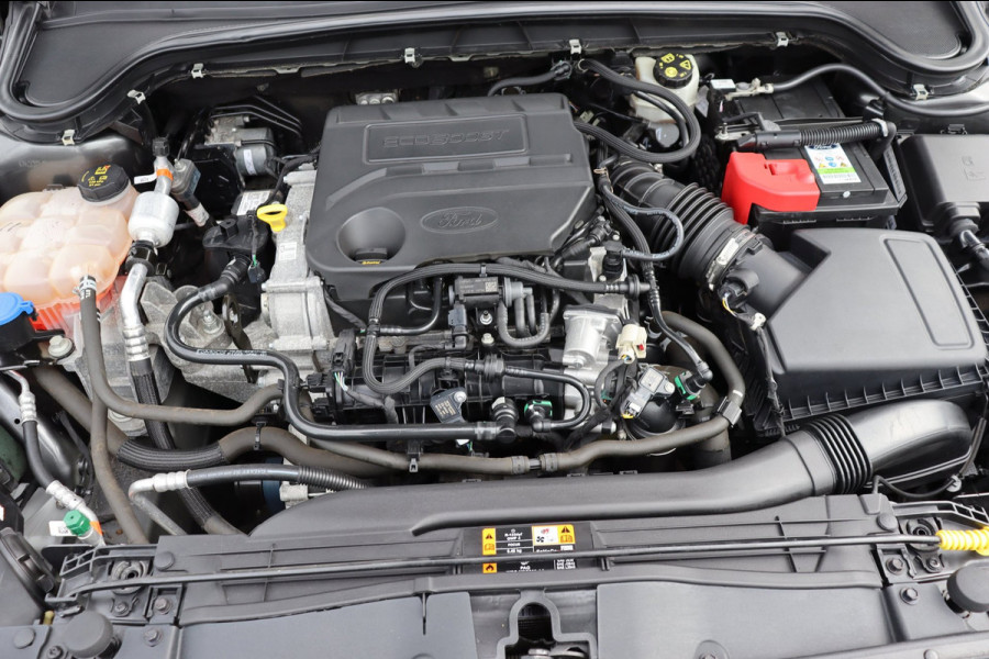 Ford Focus 1.0 EcoBoost Titanium Business org.NL trekhaak stoel+raamverw.