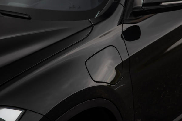 BMW X1 xDrive25e Executive X CAMERA / CARPLAY / HEAD UP DISPLAY / LEDER / LED / CRUISE CONTROLE / STOELVERWARMING