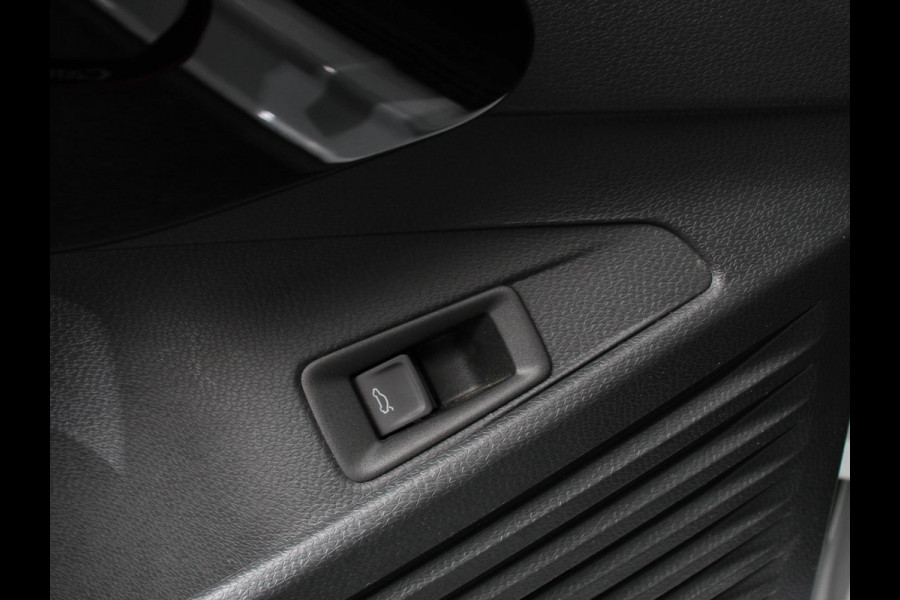 Volkswagen ID.4 204pk Panorama dak Navigatie Climate Control Parkeer Sensoren Lichtmetalen velgen