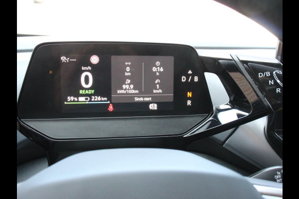 Volkswagen ID.4 204pk Panorama dak Navigatie Climate Control Parkeer Sensoren Lichtmetalen velgen