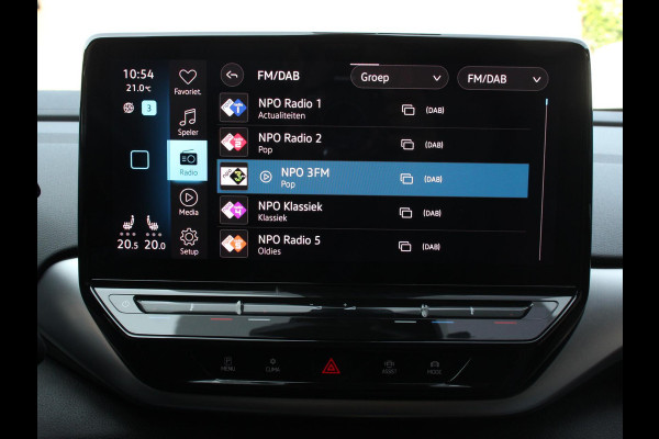 Volkswagen ID.4 204pk Panorama dak Navigatie Climate Control Parkeer Sensoren Lichtmetalen velgen