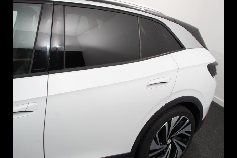 Volkswagen ID.4 204pk Panorama dak Navigatie Climate Control Parkeer Sensoren Lichtmetalen velgen