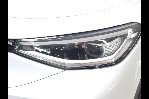 Volkswagen ID.4 204pk Panorama dak Navigatie Climate Control Parkeer Sensoren Lichtmetalen velgen