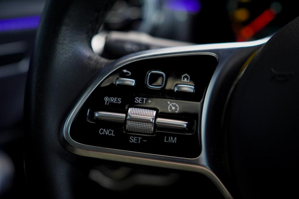 Mercedes-Benz CLA-Klasse Shooting Brake 250 e / Pano / leder / sfeerverlichting / trekhaak