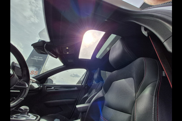 Renault Arkana BWJ 2022 | 1.6 E-Tech Hybrid 145 R.S. Line | TREKHAAK | PANO DAK | LEER | STOEL&STUUR VERW | NAVI | CLIMA | CAMERA | CARPLAY