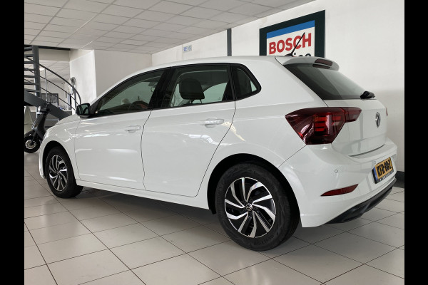 Volkswagen Polo 1.0 TSI Life automaat 5 Drs Carplay /Stoelverwarming / Navigatie / Cruise controle
