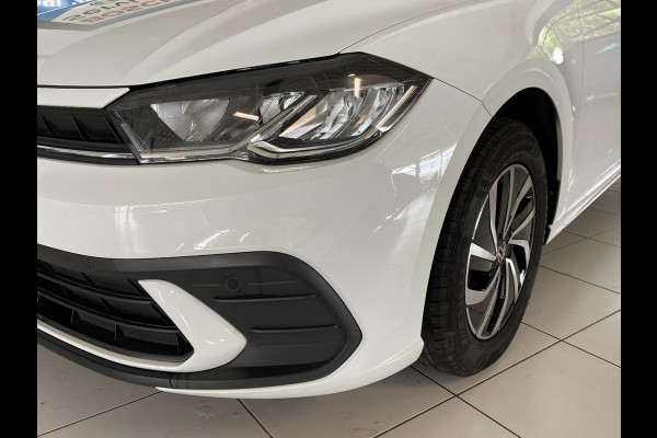 Volkswagen Polo 1.0 TSI Life automaat 5 Drs Carplay /Stoelverwarming / Navigatie / Cruise controle