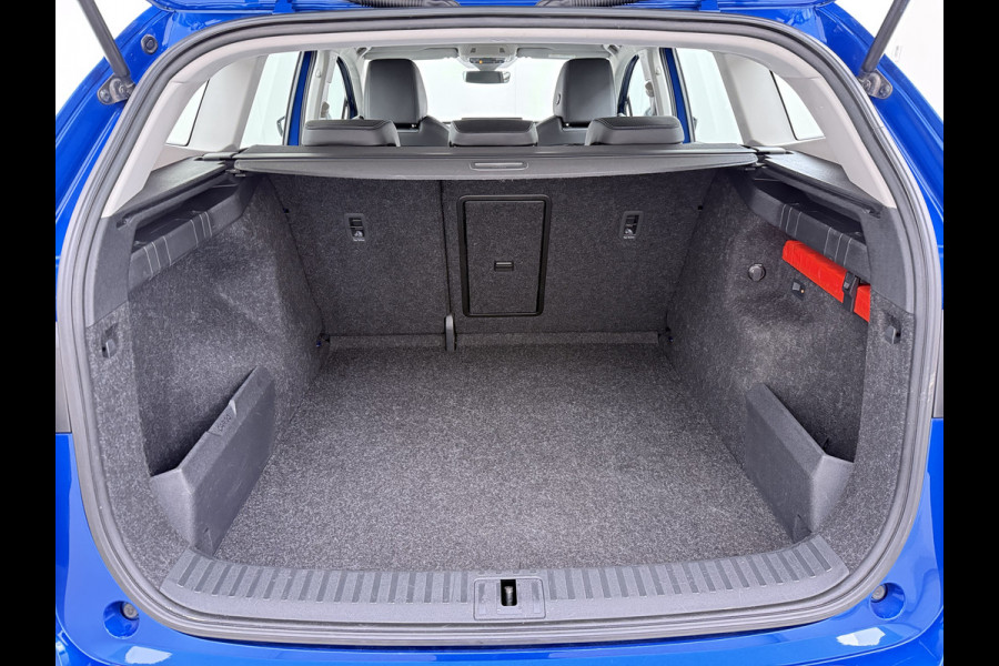 Škoda Enyaq iV SOH 92% 60 Trekhaak Navi Ecc Cruise Control Camera Apple Carplay Android Auto Pdc Lmv 19" Led P-Assist Led Isofix Keyless Rijstrooksensor Bluetooth Origineel Nederlandse Auto