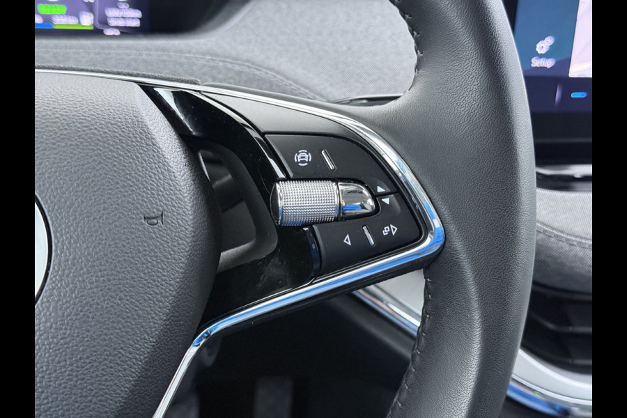 Škoda Enyaq iV SOH 92% 60 Trekhaak Navi Ecc Cruise Control Camera Apple Carplay Android Auto Pdc Lmv 19" Led P-Assist Led Isofix Keyless Rijstrooksensor Bluetooth Origineel Nederlandse Auto