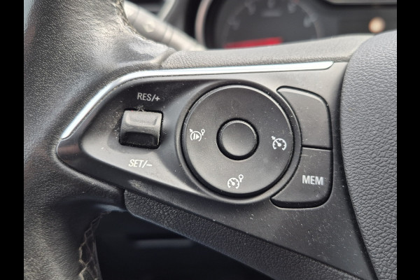 Opel Grandland X BWJ 2020 | 1.2T 131PK Bus Executive | TREKHAAK | CLIMA | CARPLAY | NAVIGATIE | PDC 2X | LICHTMETAAL |