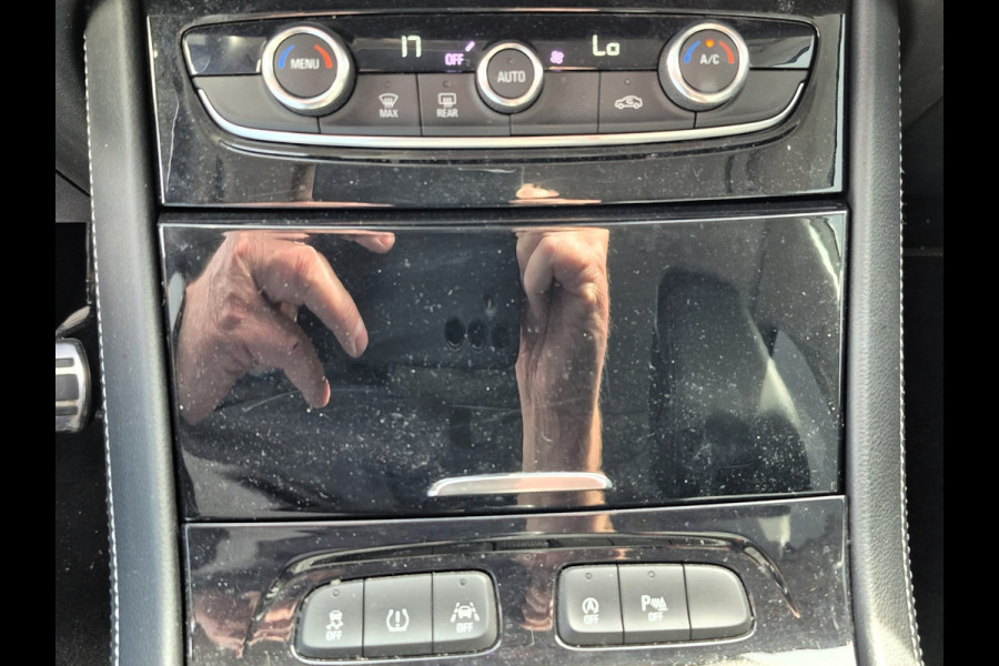 Opel Grandland X BWJ 2020 | 1.2T 131PK Bus Executive | TREKHAAK | CLIMA | CARPLAY | NAVIGATIE | PDC 2X | LICHTMETAAL |