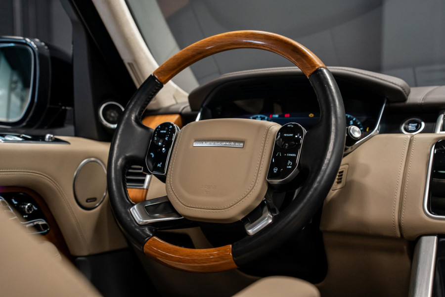 Land Rover Range Rover 2.0 P400e LWB Autobiography *Panorama / Meridian / Massage- & Memory / Surround-view / Soft-close / Keyless*