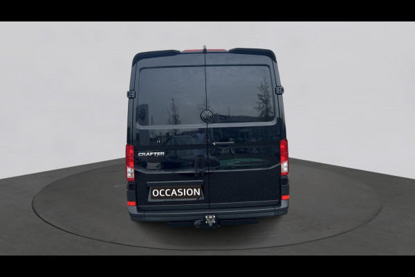 Volkswagen Crafter 35 2.0 TDI L3H2 Exclusive Hero Edition, Leder,betimmering,trekhaak,Chaffeursstoel met massage,stuurverwarming Voorruitverwarming